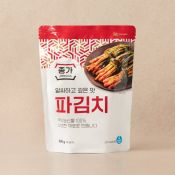 Jongga Green Onion Kimchi 10.6oz(300g), 종가집 파김치 10.6oz(300g)